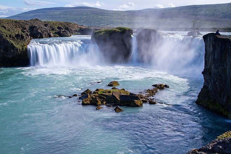 waterfalls during daytime, iceland, volcanoes, waterfall, geyser, volcanic, steam, hot, water, motion