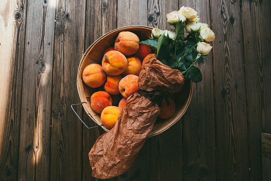 peach fruits, pot, bouquet, white, roses, placed, brown, wooden, pallet board, rose