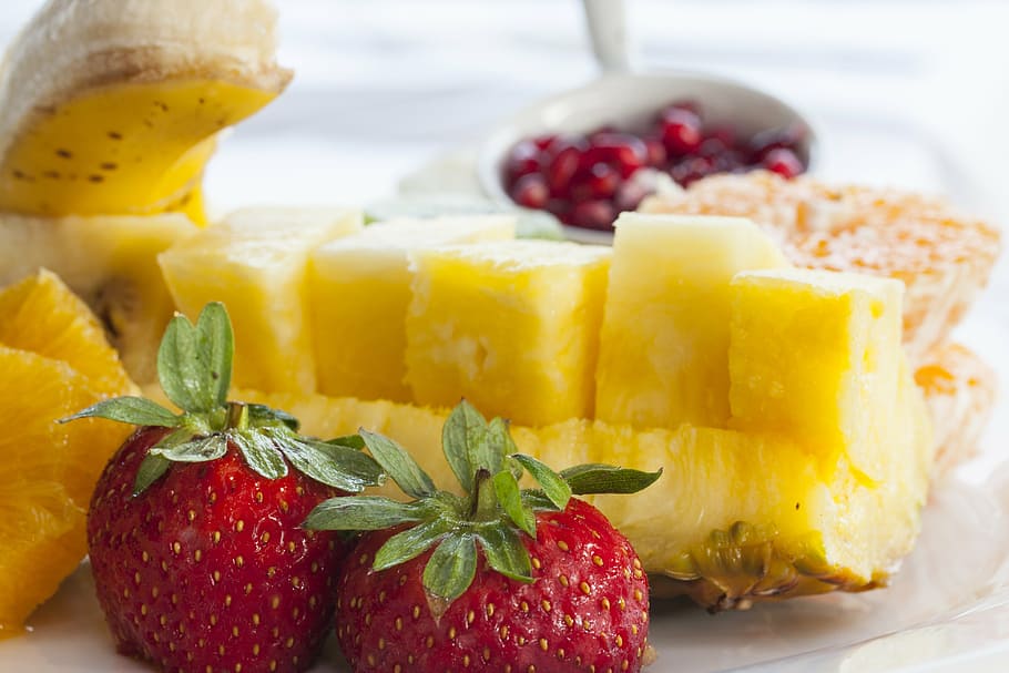 pineapple slices, strawberries, served, plate, fruit, diet, healthy, pineapple, strawberry, tangerine