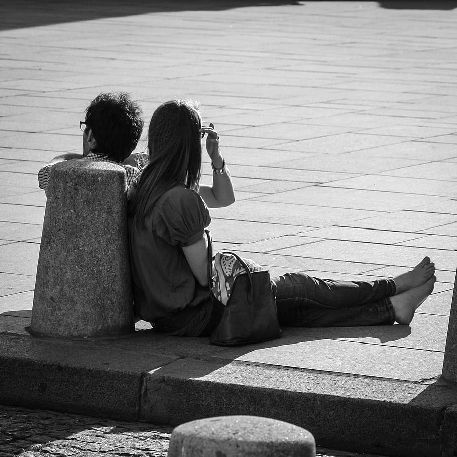 man, woman, sitting, concrete, floor, paris, couple, street, tourists, sunbathing