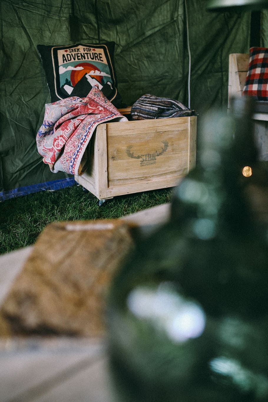 military, styled, tent, Interior, furniture, outdoor, wooden, wood, ten, scandi