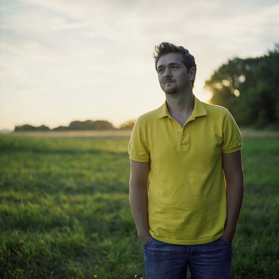 men, yellow, polo shirt, blue, jeans, young, sunset, male, guy, people