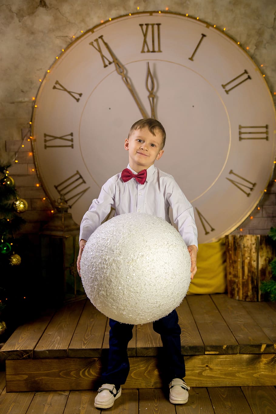 new year's eve, new age, holiday, boy, clock, chime, the festive mood, smile, baby, schoolboy