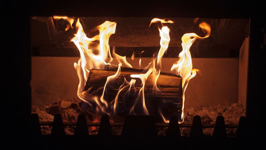kayu dengan api, pembakaran, kayu, perapian, api, api unggun, gelap, malam, panas, kayu bakar