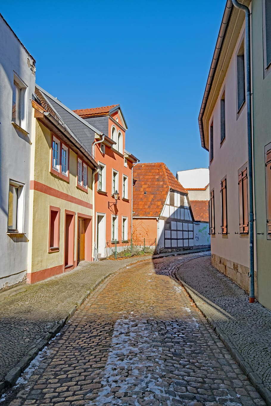 Naumburg, Sajonia-Anhalt, Alemania, casco antiguo, lugares de interés, Fachwerkhaus, braguero, casa, calle, exterior del edificio