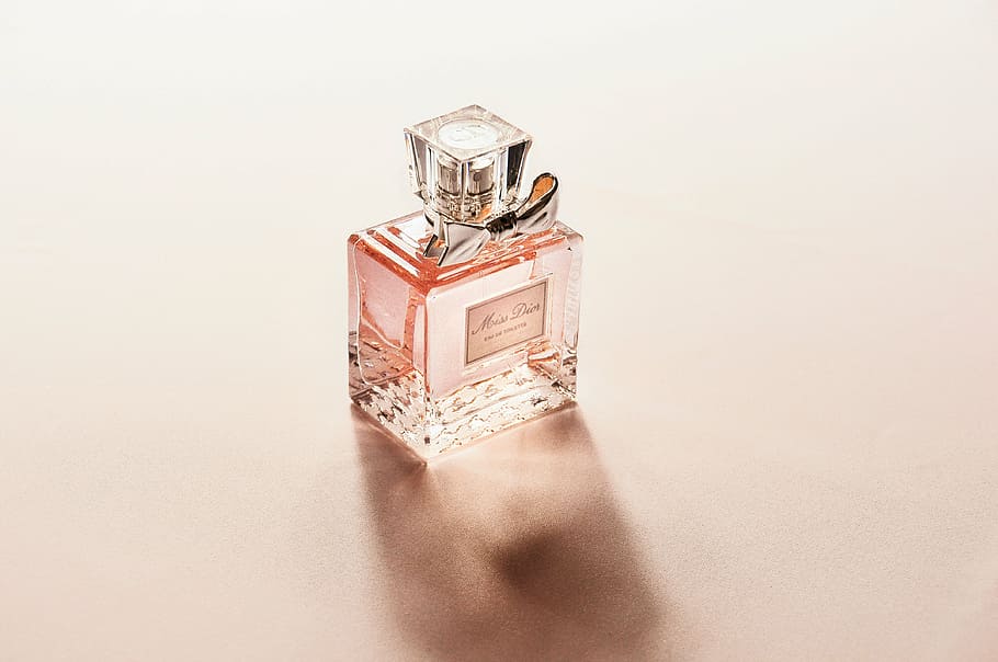 rosa, botella de perfume de vidrio, perfume, botella, fragancia, olor, desenfoque, regalo, Foto de estudio, en interiores