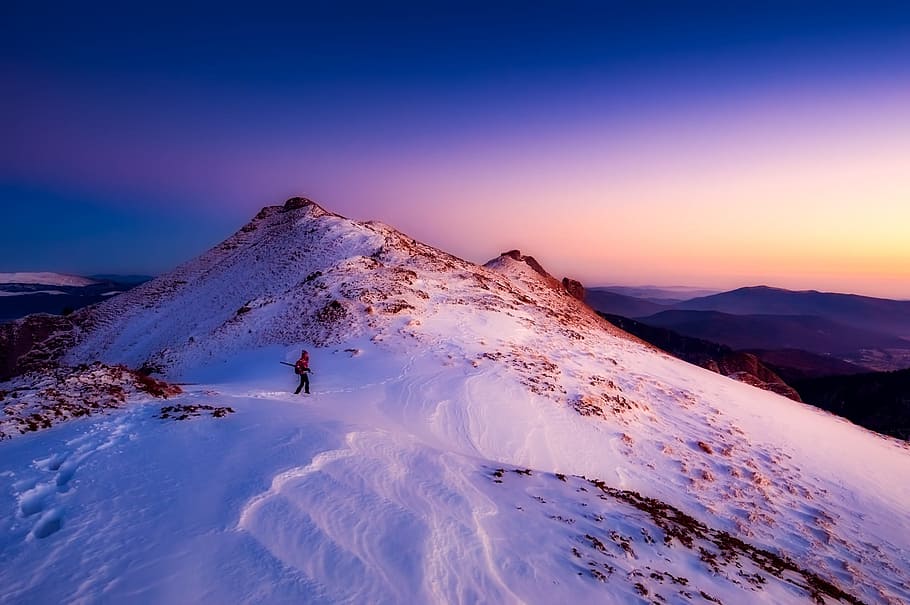 persona, para caminar, cubierto de nieve, montaña, Rumania, montañas, campo traviesa, excursionismo, esquiador, nieve