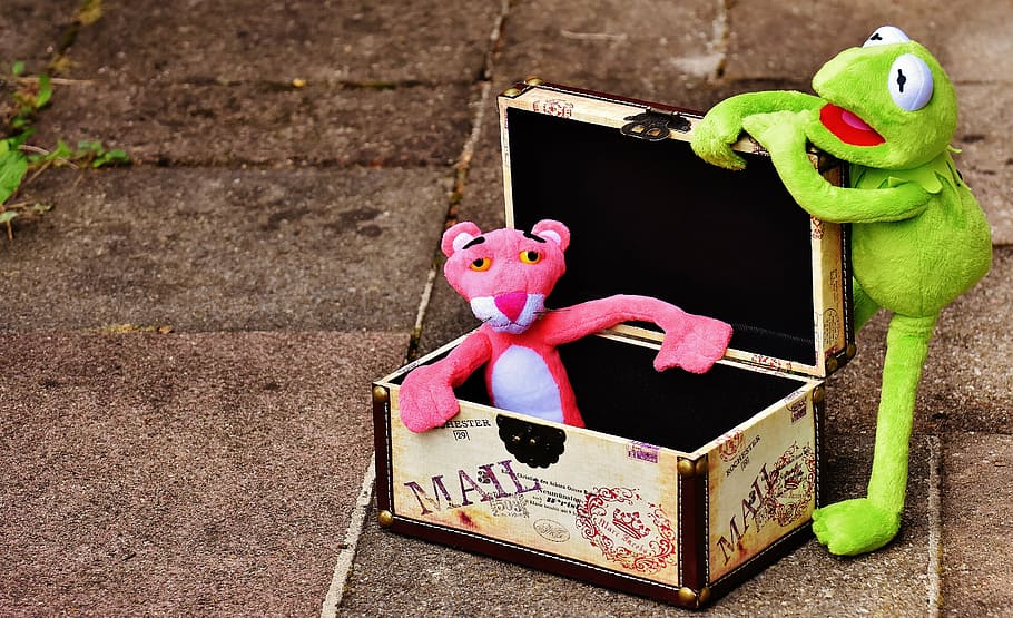 plush toys, kermit, the pink panther, toys, box, chest, suitcase fun, funny, play, stuffed animal
