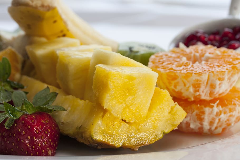 variety, sliced, fruits, Fruit, Diet, Healthy, Pineapple, strawberry, tangerine, plate