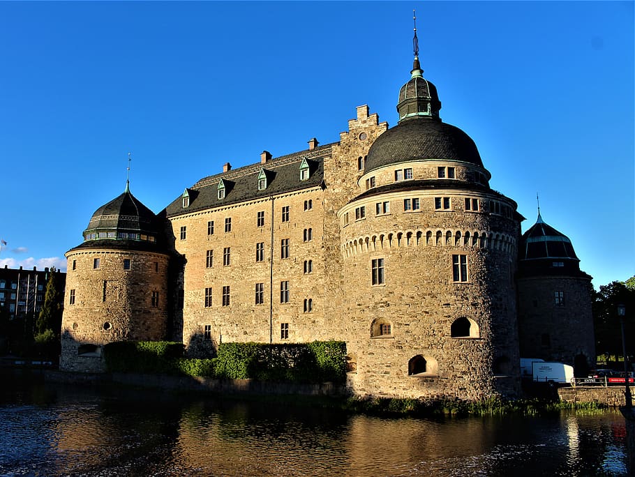 castle, stronghold, fortress, architecture, building, medieval, historical, attractions, water, tower
