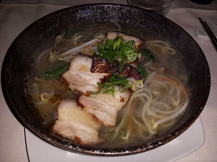 udon, ramen, udon in broth, japanese, food, pig, broth, food and drink, freshness, soup