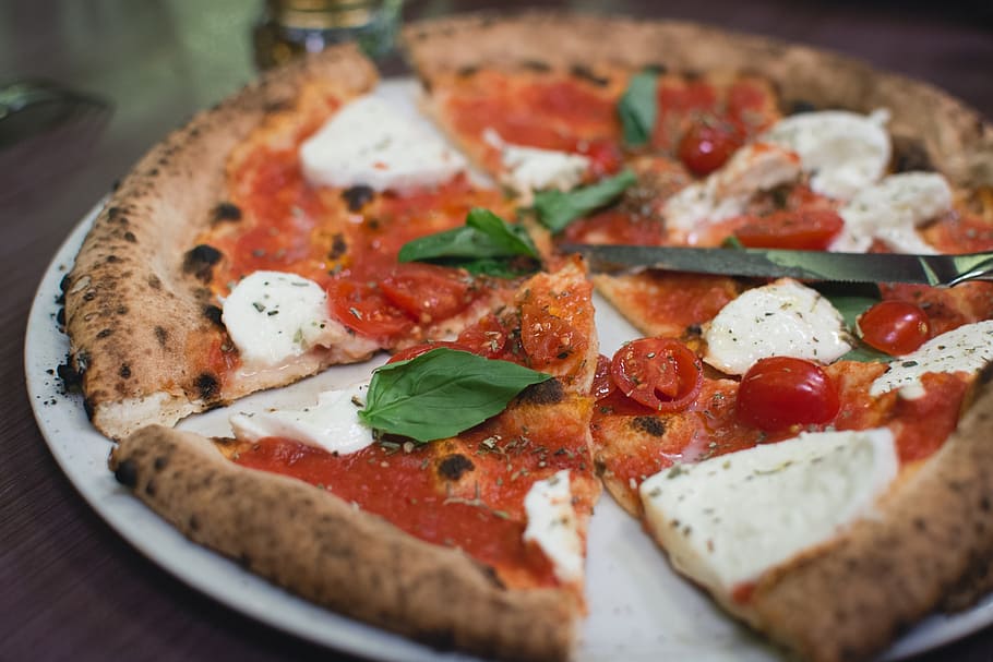 iris pizza, tomat, putih, keju, atas, hidangan, pizza margherita, irisan, makanan, italia