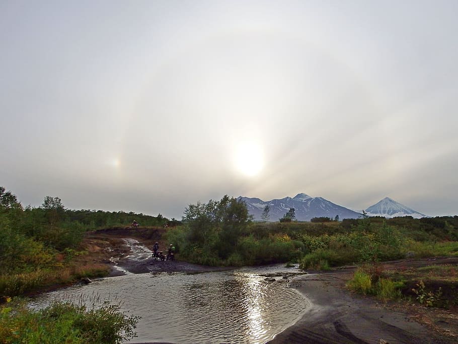 halo, sunshine, volcanoes, creek, small river, forest, trees, bad weather, forecast, evening
