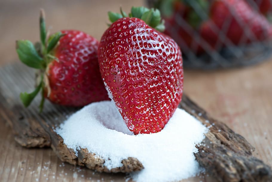 イチゴ, 赤, 熟した, 甘い, おいしい, 健康, 砂糖, 白, ビタミン, ミネラル