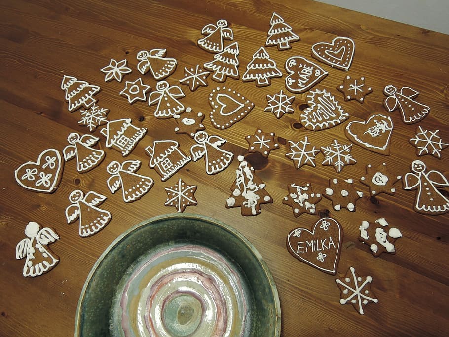 Gingerbread, Christmas, Painted, the gingerbread, garnished with, little angel, sapling, bowl, table, christmas time