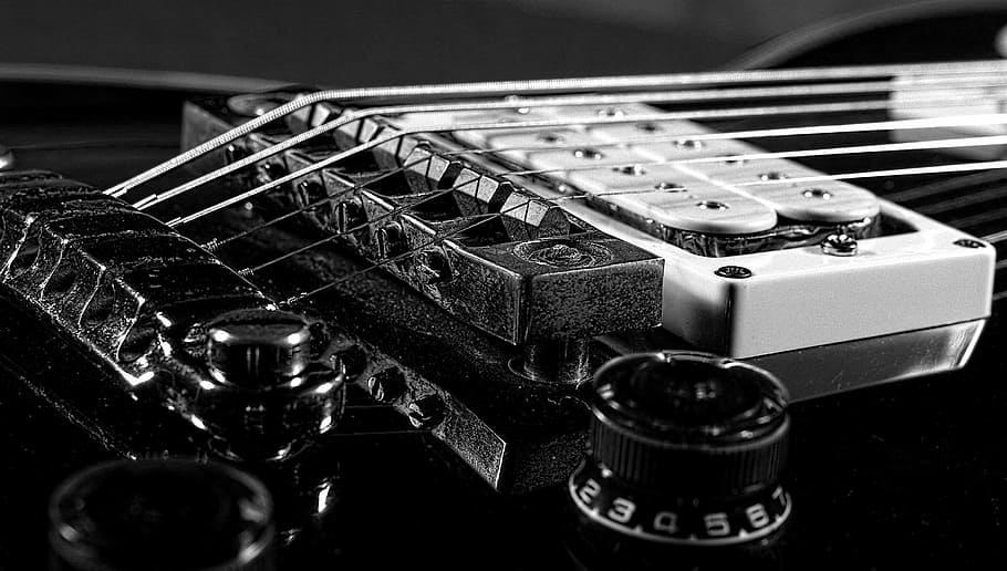 electric guitar, guitar, music, musical instruments, instrument, experimental, ibanez, indoors, close-up, day