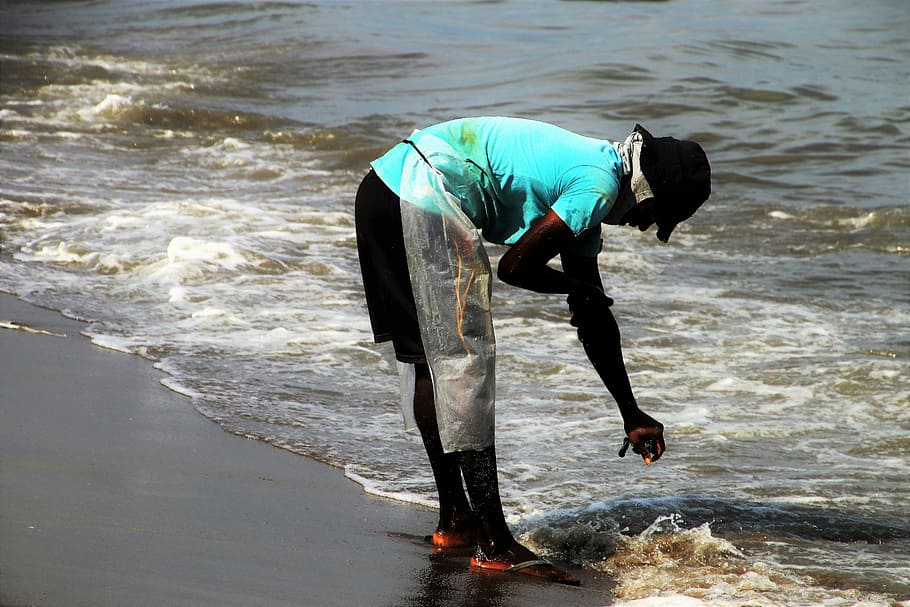 hombre, de pie, agua del océano, el pescador, una persona, agua, las olas, océano índico, sri lanka, el estilo del país