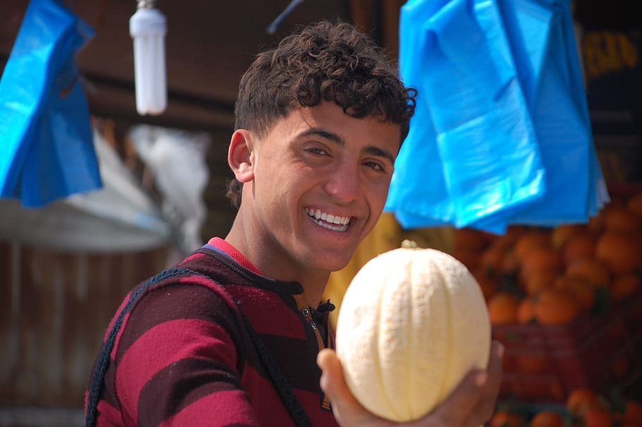 チュニジア, メロン, 市場, 売り手, 少年, 果物, 笑顔, 男性, 人々, 幸福