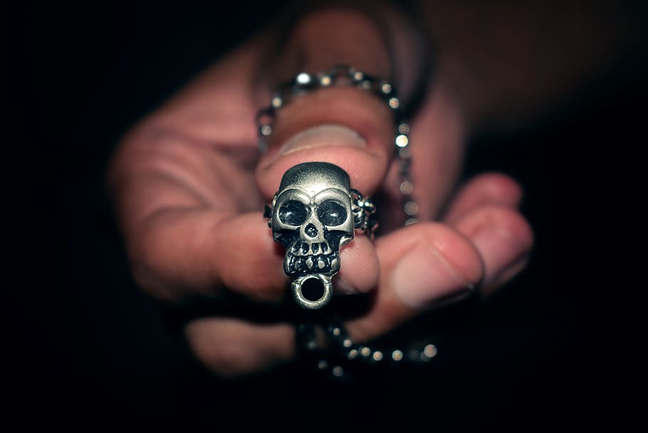 crânio, mãos, pele, esqueleto, osso, cadeia, rock e rool, rocha, colar, gótico
