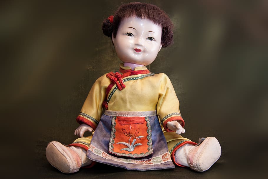 boneca, japão, japonês, sentado, velho, brinquedos, quimono, amarelo, colorido, pintado à mão