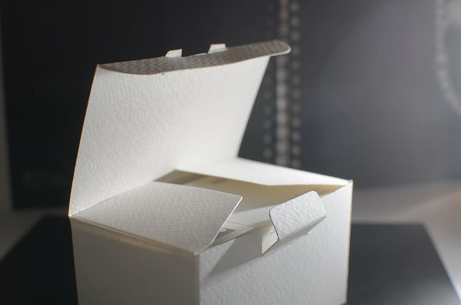 box, folding, container, open, paper, indoors, studio shot, document, gift, still life