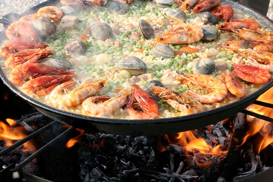seafood dish, cook, daytime, paella, lena, mixed, valencia, seafood, shrimp, prawn
