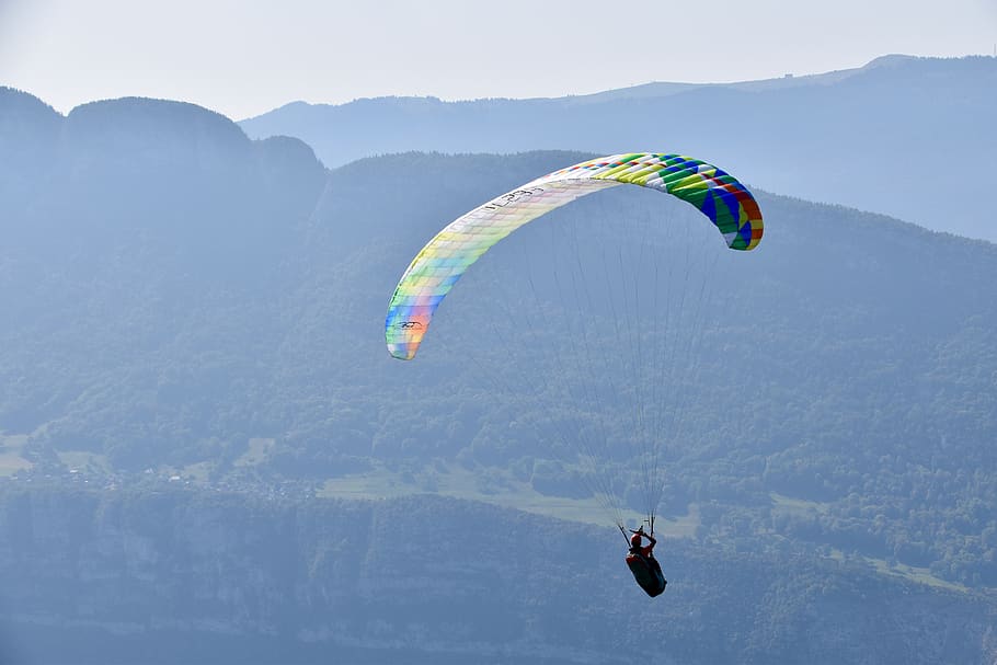 paragliding, paraglider, panoramic views, flight in the mountains, snow, the weather is hazy, mist, eternal, flight weather, thermal