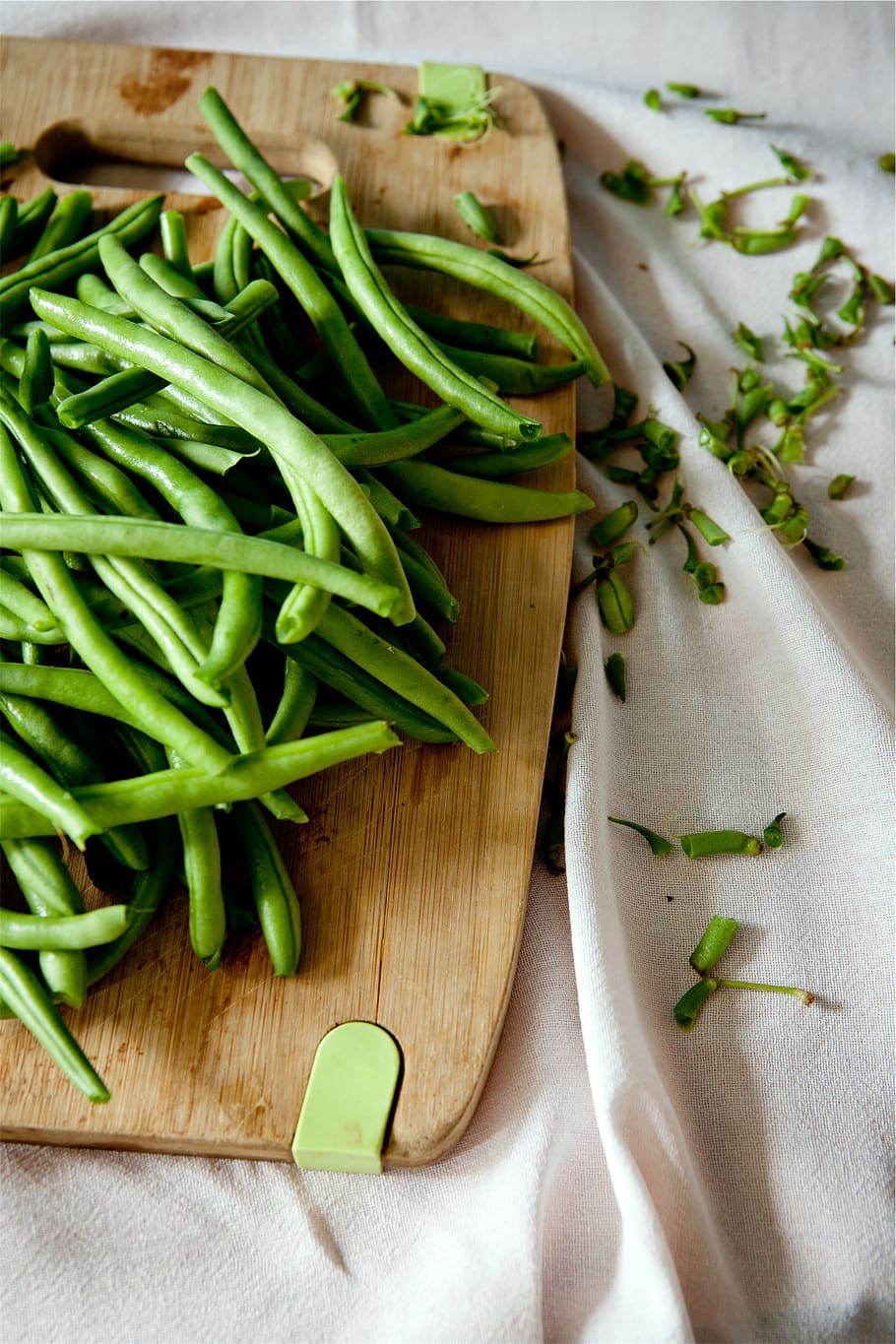 green, beans, vegetables, healthy, food, cutting board, food and drink, freshness, vegetable, healthy eating