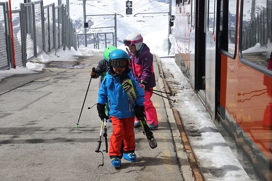 peron, children, railway station, ski, zermatt, snow, winter, white, landscape, view