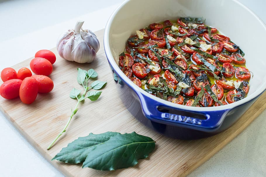 confit tomatoes, ingredients, cherry, bay, leaves, garlic, basil, confit, cherry tomatoes, bay leaves