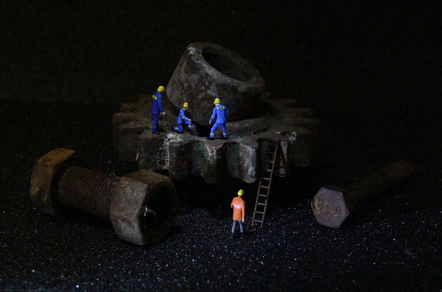 industry, mechanics, miniature figures, human, adult, gear, engineer, technology, thw, technical devices