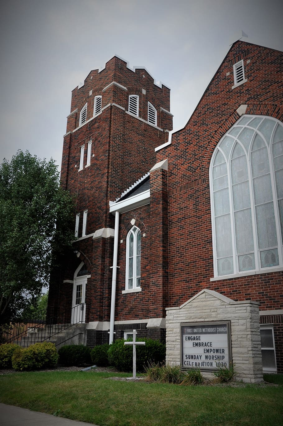 old, church, exterior, methodist, brick, stained glass, building exterior, built structure, architecture, building
