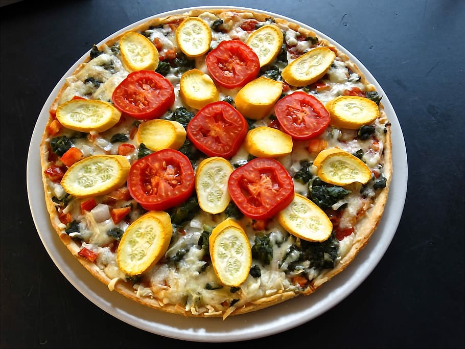 round pizza, tray, Pizza, Vegetarian, Delicious, Cheese, tomatoes, zucchini, eat, food