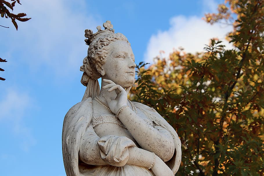 statues, stone sculptures, queen of france, public garden, woman, decoration, beautiful, history, monument, fall colors