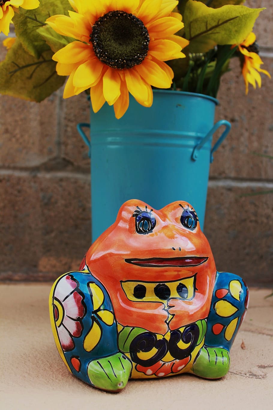 frog, colorful, new mexico, southwestern art, cute, toad, animal art, patio, planter, yellow flower