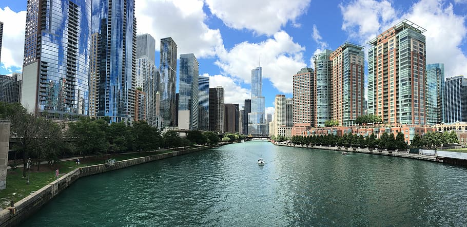 broad, river scenery, surrounded, high-rise, buildings, architecture, business, chicago, city, cityscape
