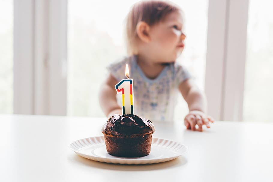 baby, front, chocolate cupcake, food, drinks, people, birthday, blur, blurred, candle