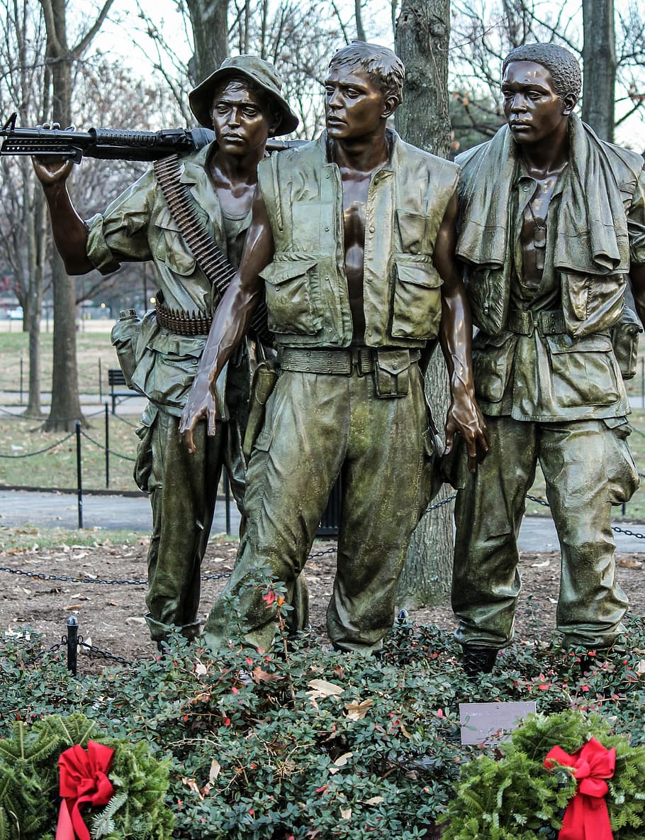 three, army men statue, daytime, vietnam soldier's memorial, washington dc, bronze, sculpture, monument, statue, creative
