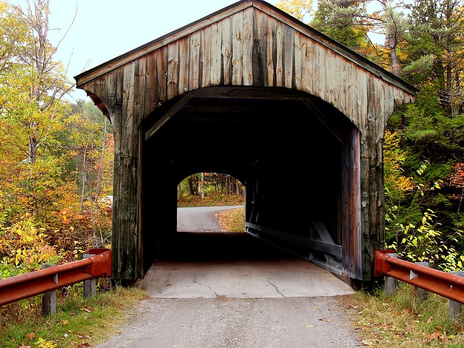 covered bridge, vermont, crossing, countryside, nostalgia, structure, rustic, country, wooden, autumn