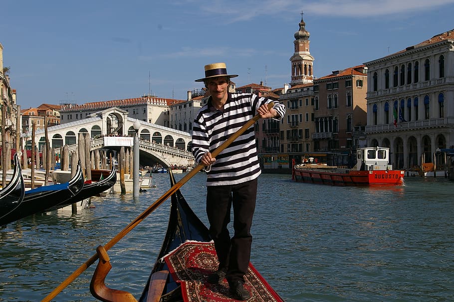 Venesia, gondola, kanal grande, jembatan rialto, kapal bahari, transportasi, air, moda transportasi, satu orang, gondola - perahu tradisional
