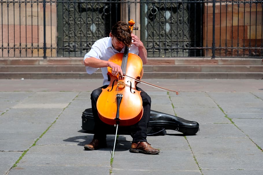 Musician, Chello, Violin Bow, arch, strasbourg, cathedral, tonkunst, street musicians, piece of music, chellist