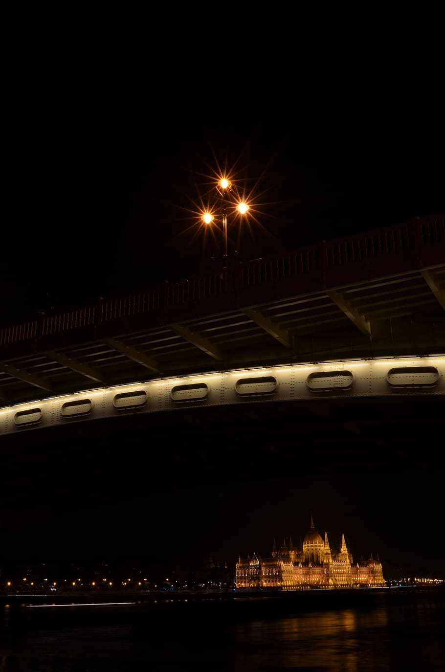 Budapest, Parlamento, en la noche, puente Margaret, escapo, Danubio, edificio, edificio del Parlamento húngaro, capital, Hungría
