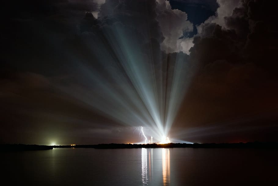 light, body, water, cloudy, sky, discovery space shuttle, lightning, clouds, reflection, cape canaveral