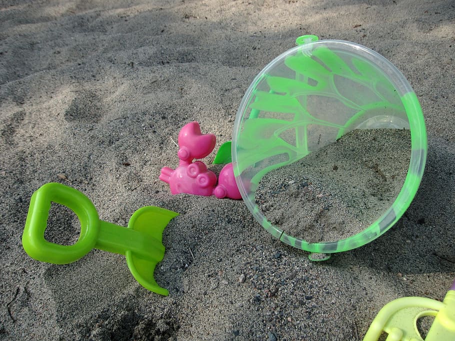 ビーチのおもちゃ, 砂, 夏, 休暇, おもちゃ, 楽しい, 休日, ビーチ, シャベル, サンドボックス