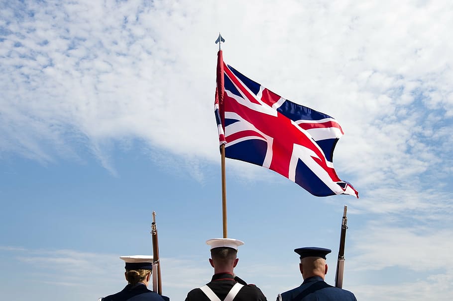 pessoas, em pé, frente, união, Jack, bandeira, dia, Union Jack, Reino Unido, Grã-Bretanha