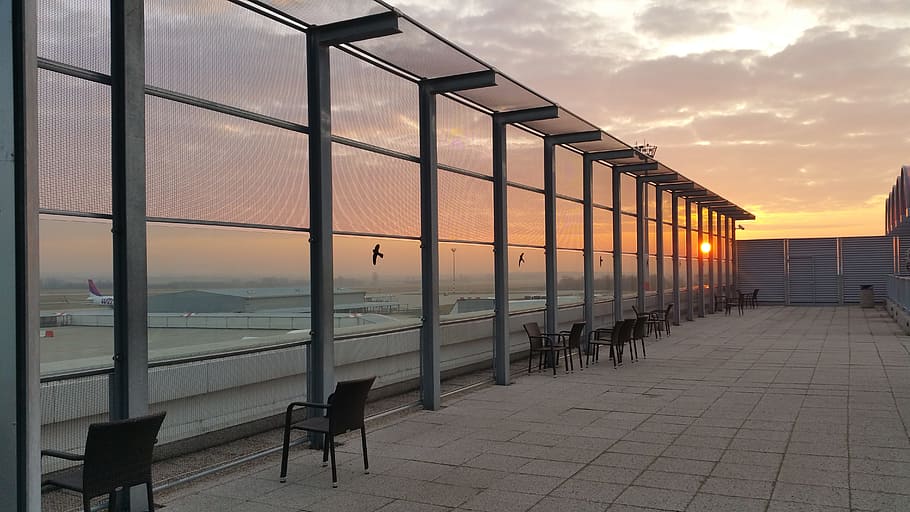 空港 ブダペスト ヴィリヤドカ 夕焼け 空 造られた構造 建築 雲 空 行 自然 Pxfuel