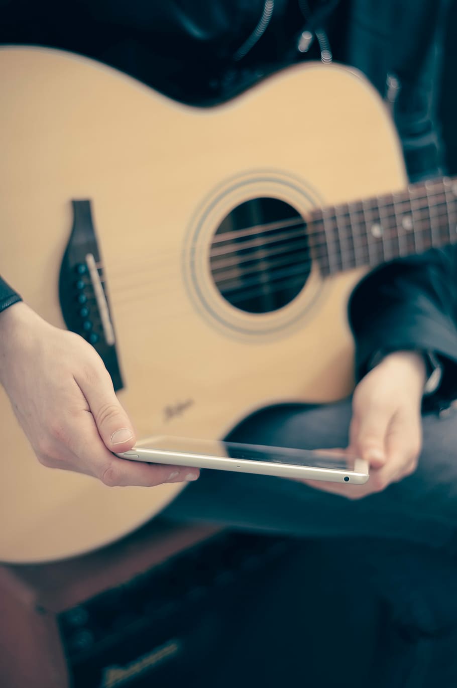 person, holding, white, android smartphone, smartphone, ipad, tablet, acoustic guitar, musician, music