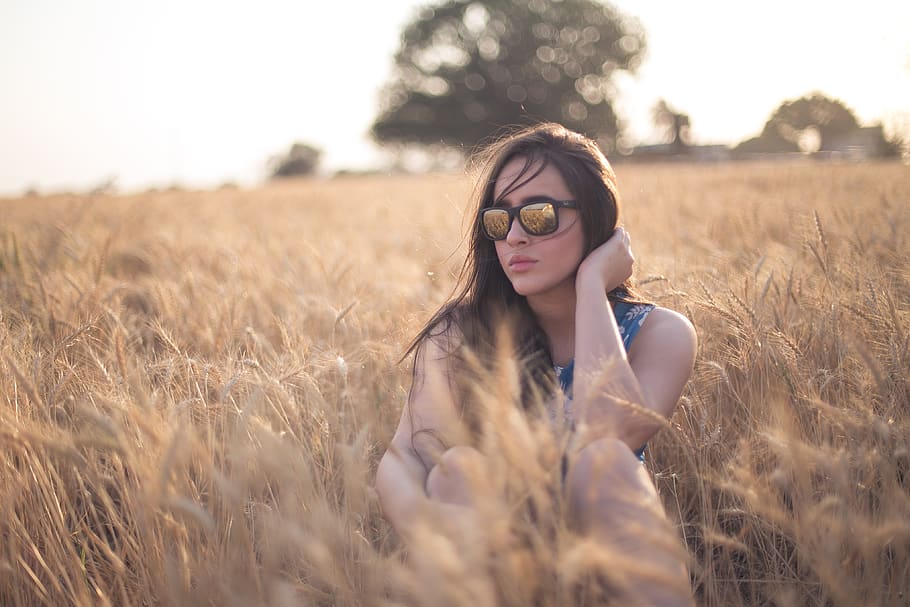woman, sitting, field, sunglasses, reflection, people, yound, think, farm, tree