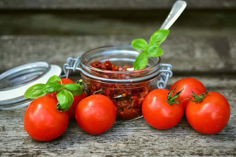 tomates, frascos herméticos, pimenta, dentro, tomates secos ao sol, óleo, tomates secos em óleo, cozinha mediterrânea, secos, tomates secos
