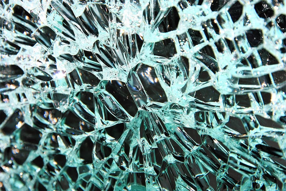 glass, glass breakage, broken, disc, splitter, cracks, accident, fragmented, damage, jumped